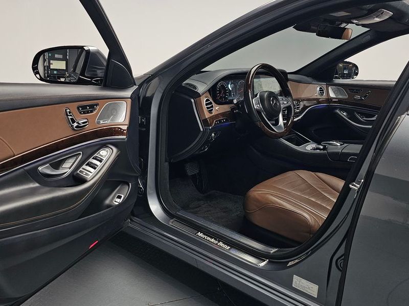 2018 Mercedes-Benz S-Class S560L 4MATIC photo 10
