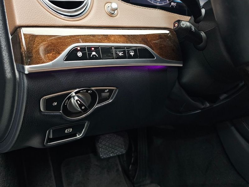 2018 Mercedes-Benz S-Class S560L 4MATIC photo 19