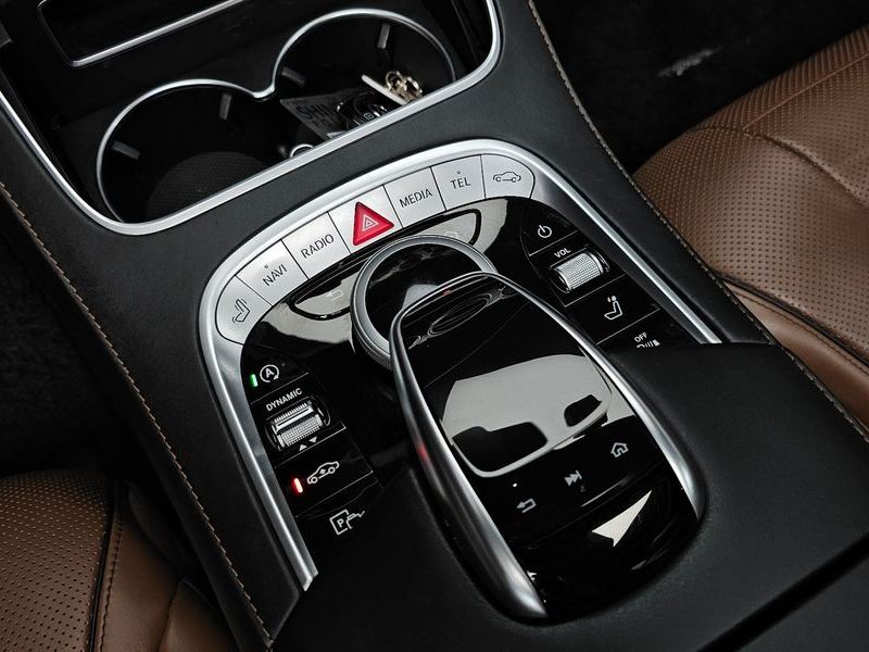 2018 Mercedes-Benz S-Class S560L 4MATIC photo 30