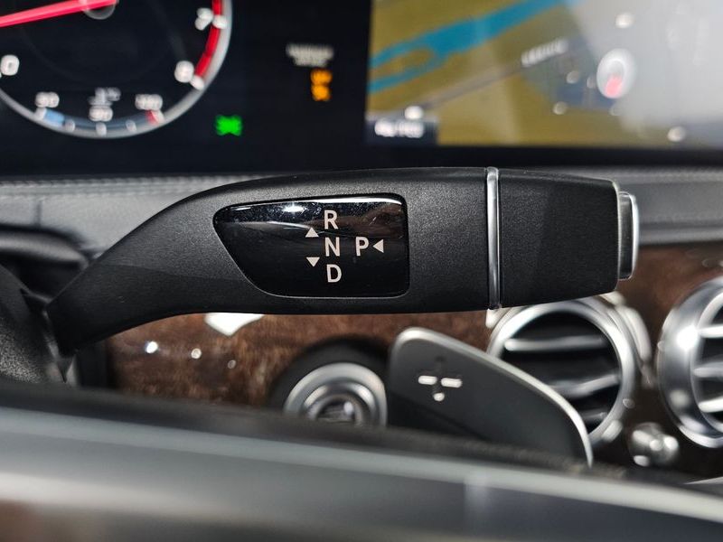 2018 Mercedes-Benz S-Class S560L 4MATIC photo 9