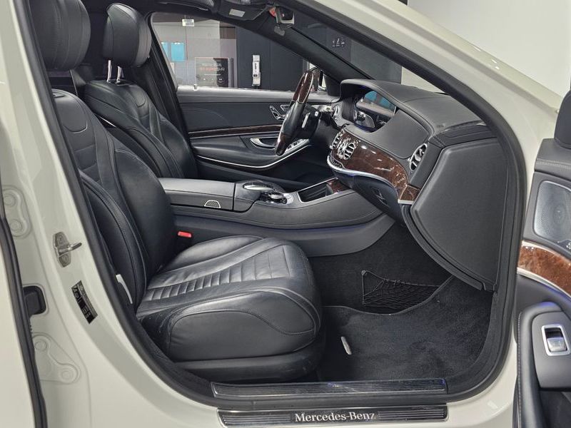 2018 Mercedes-Benz S-Class S560L 4MATIC photo 11