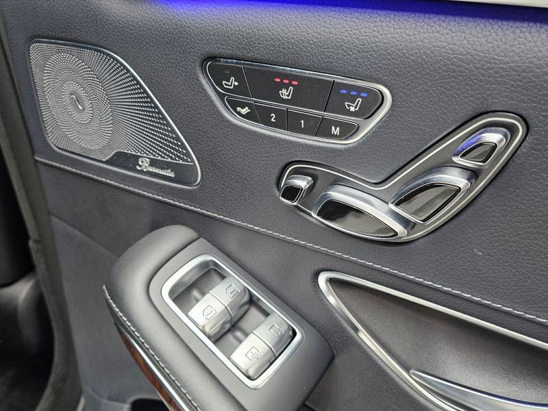 2018 Mercedes-Benz S-Class S560L 4MATIC photo 18