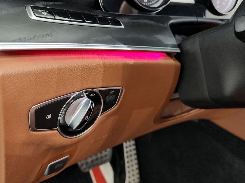 2018 Mercedes-Benz E-Class E220d Cabriolet photo 16