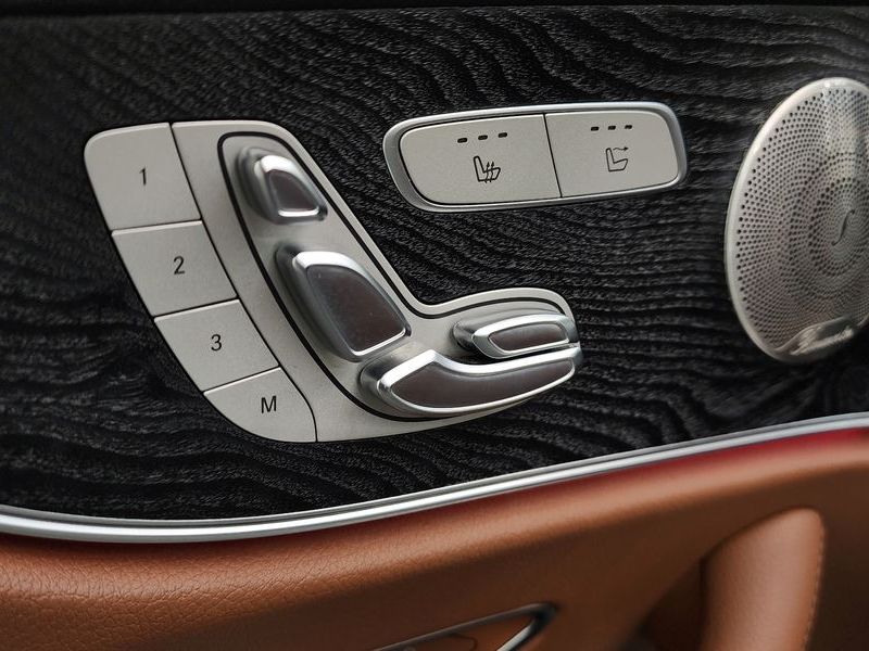 2018 Mercedes-Benz E-Class E220d Cabriolet photo 29