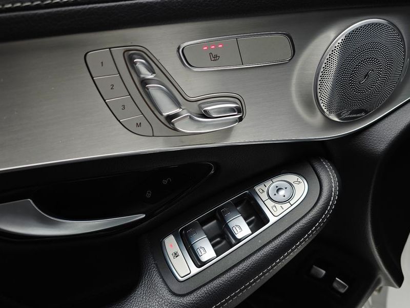 2018 Mercedes-Benz C-Class GLC350e 4MATIC AMG Line photo 14