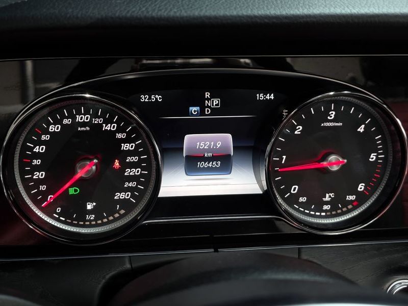 2018 Mercedes-Benz E-Class E220d Cabriolet photo 8