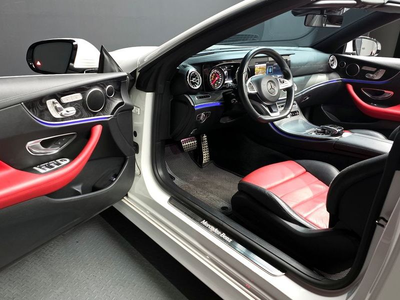 2018 Mercedes-Benz E-Class E220d Cabriolet photo 10