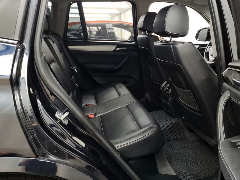 2017 BMW X3 xDrive 20d M Aerodynamic photo 12
