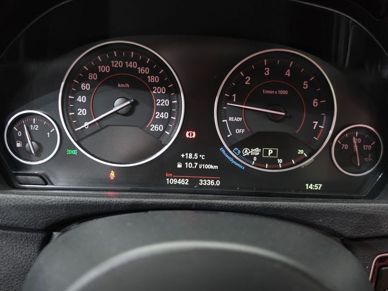 2017 BMW 3 Series 330i M Sport photo 8