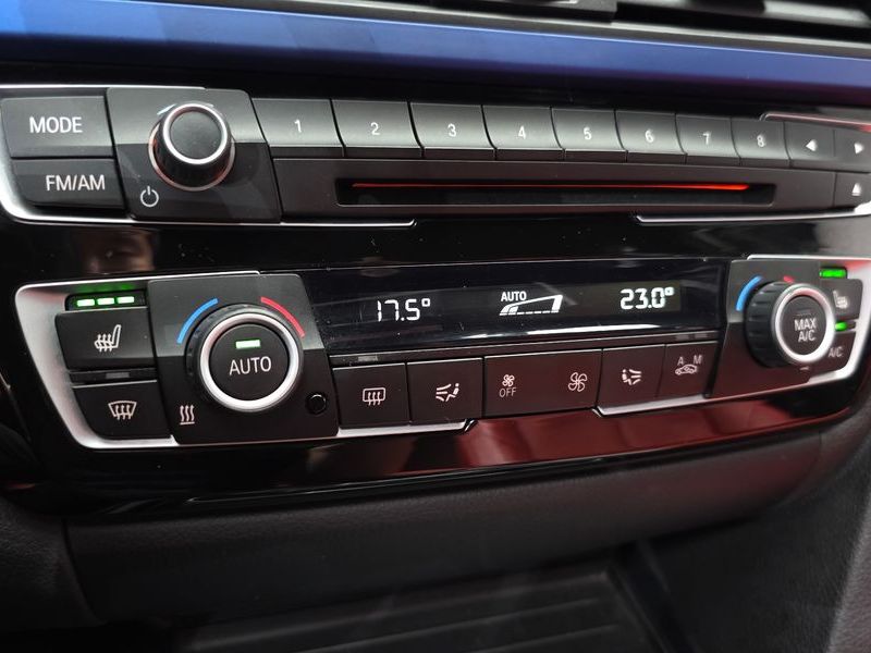 2017 BMW 3 Series 330i M Sport photo 16