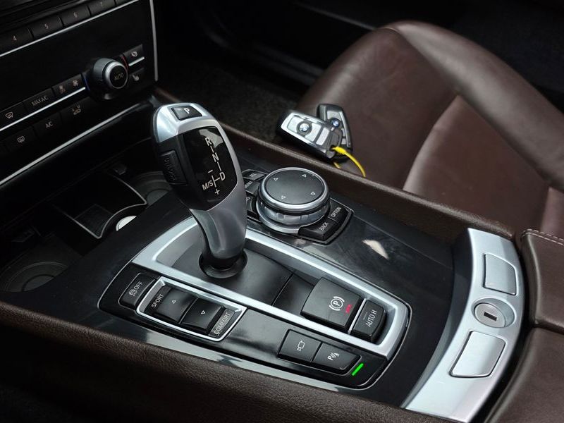 2017 BMW 5 Series GT ED Edition photo 9