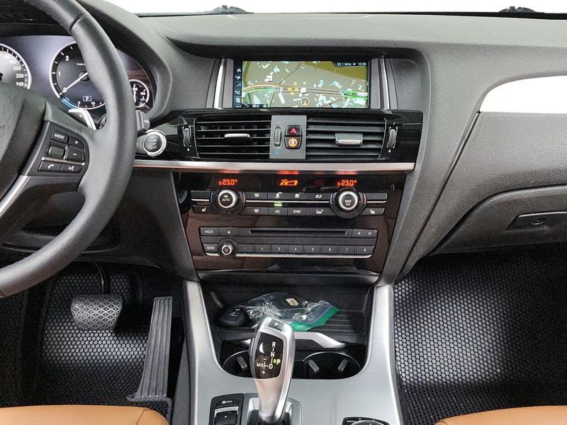2017 BMW X3 xDrive 20d M Aerodynamic photo 14