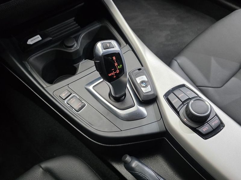 2017 BMW 1시리즈 118d JOY 5DOOR photo 9