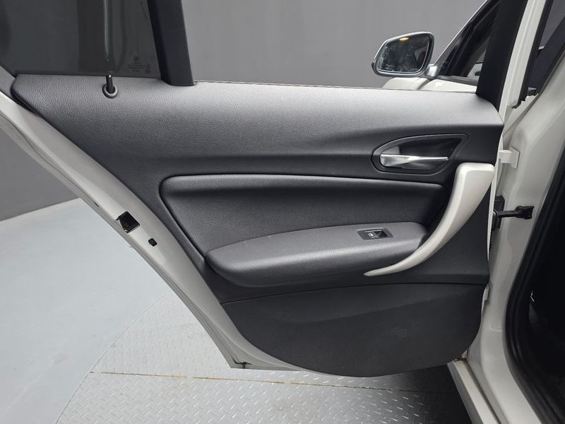 2017 BMW 1시리즈 118d JOY 5DOOR photo 25