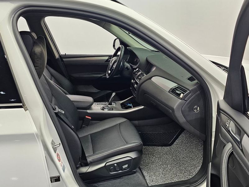 2017 BMW X3 xDrive 20d M Aerodynamic photo 11
