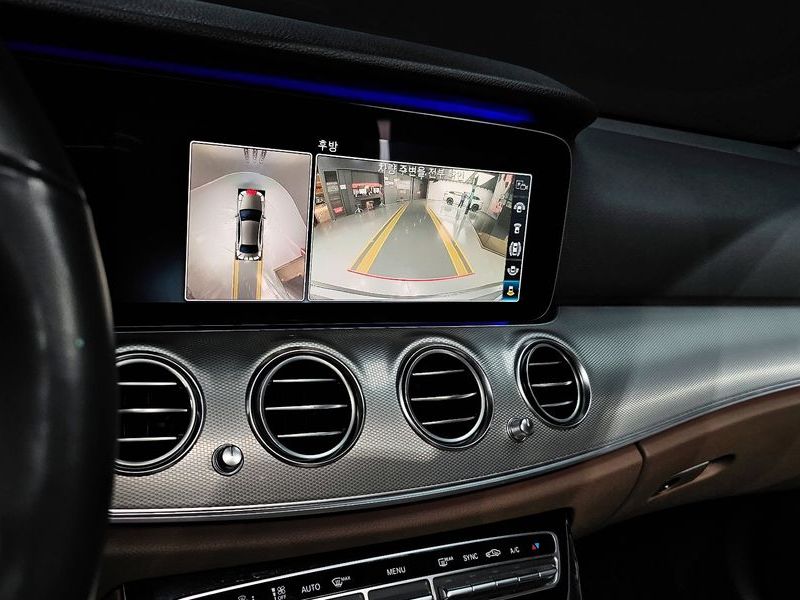 2019 Mercedes-Benz E-Class E300 AMG Line photo 15