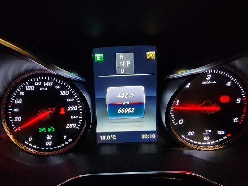 2018 Mercedes-Benz C-Class GLC250 d 4MATIC photo 8
