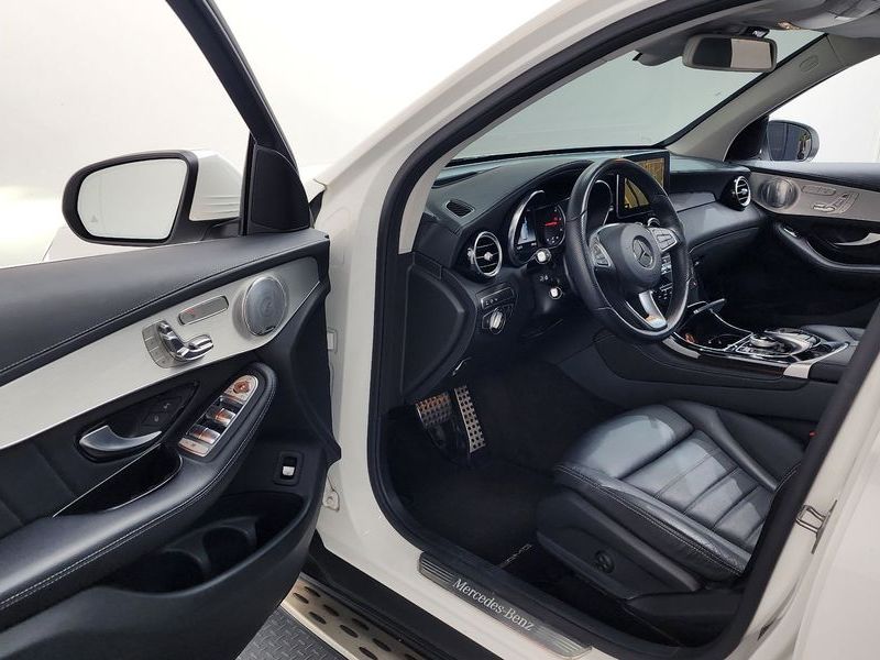 2018 Mercedes-Benz C-Class GLC250 d 4MATIC photo 10