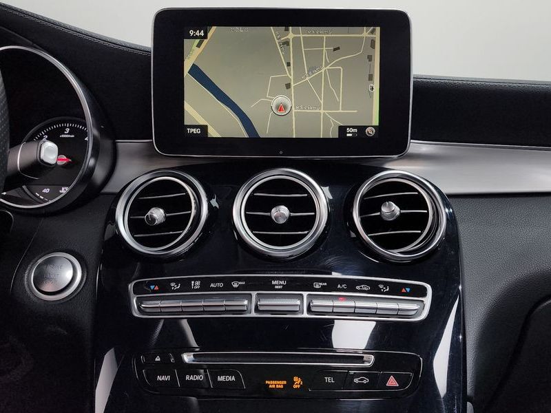 2018 Mercedes-Benz C-Class GLC250 d 4MATIC photo 15