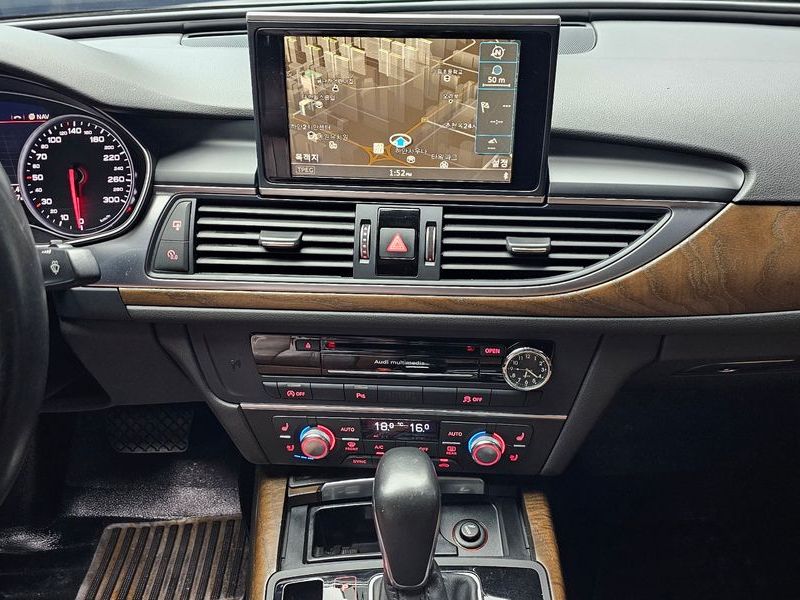 2016 Audi A6 35 TDI Premium C7 photo 16