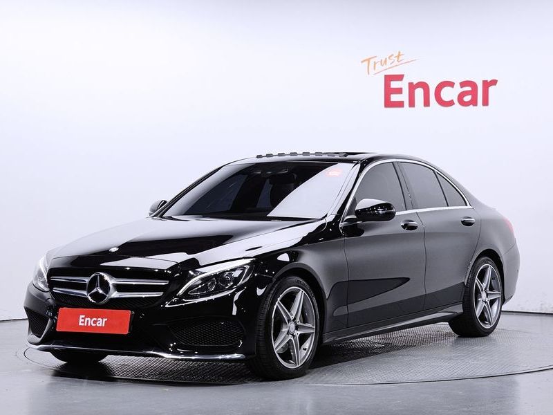 2017 Mercedes-Benz C-Class C200 AMG Line photo 1