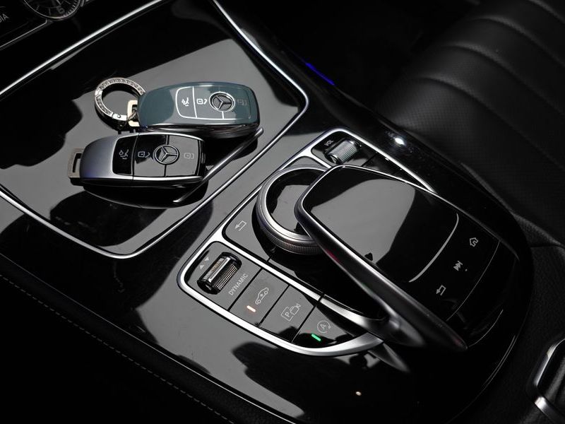 2017 Mercedes-Benz E-Class E400 4MATIC Exclusive photo 17
