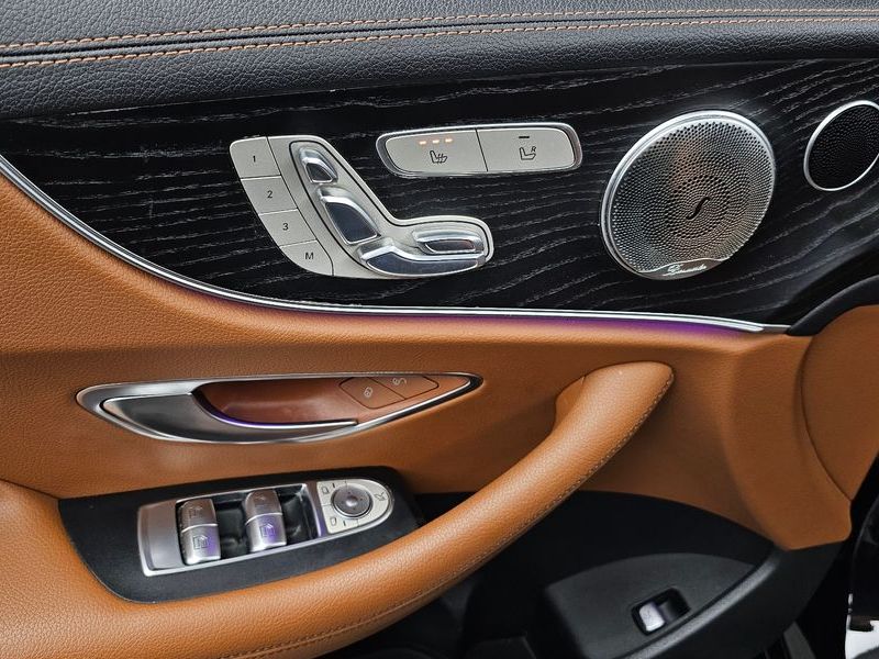 2017 Mercedes-Benz E-Class E220d Coupe photo 19