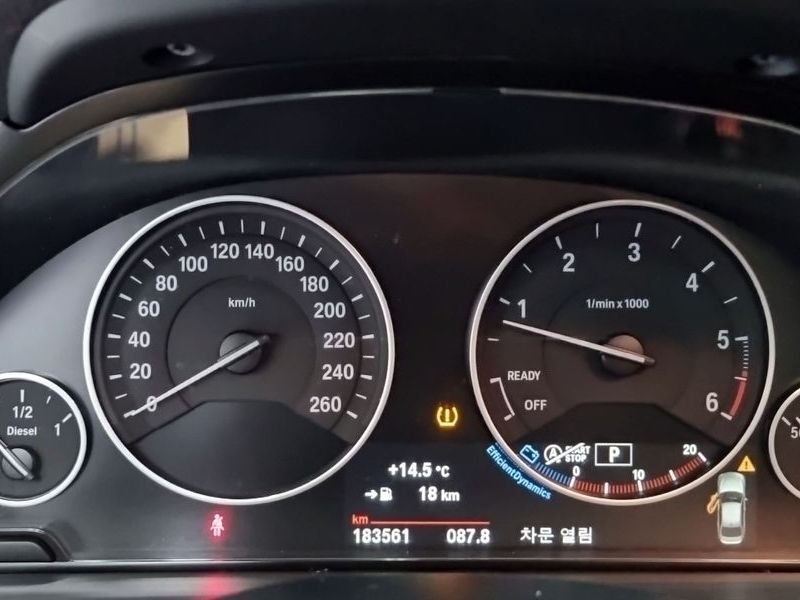 2017 BMW 3 Series 320d photo 17
