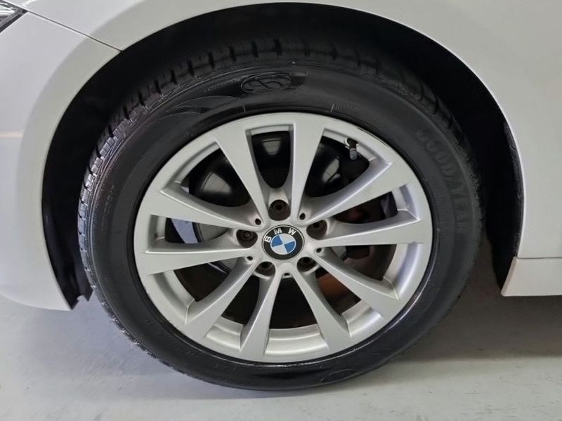 2017 BMW 3 Series 320d photo 18