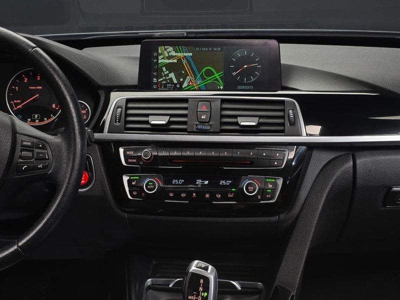 2017 BMW 3 Series GT 320d xDrive photo 14