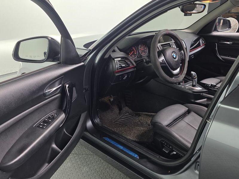 2017 BMW 1시리즈 118d Sport 5Door photo 10