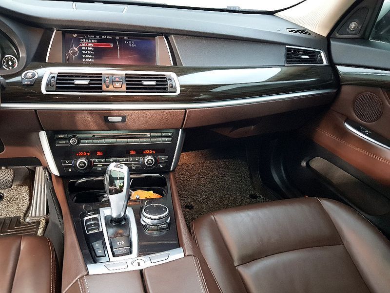 2017 BMW 5 Series GT ED Edition photo 10