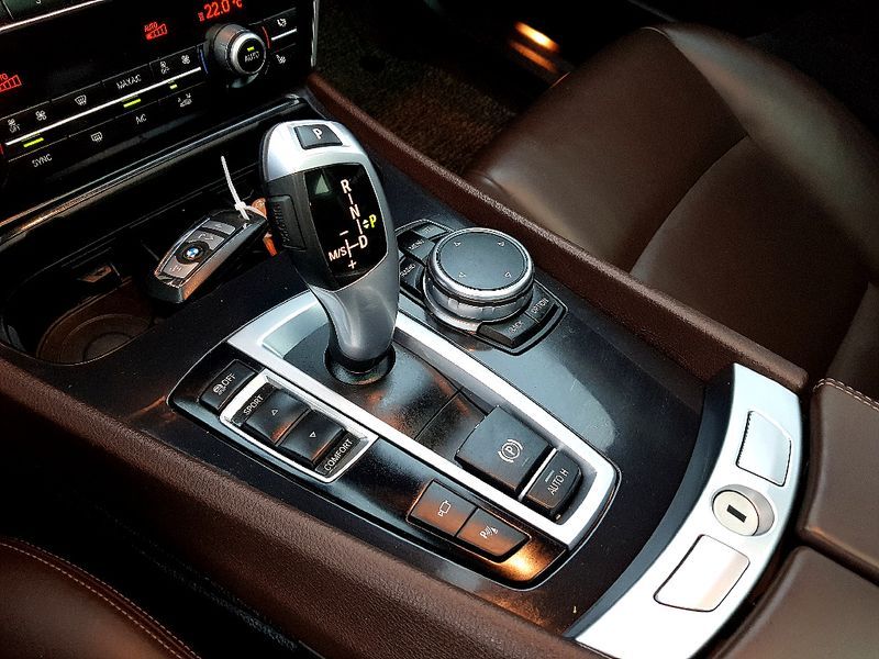 2017 BMW 5 Series GT ED Edition photo 12