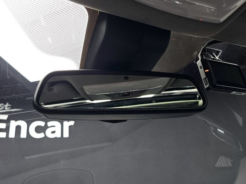 2017 BMW 3 Series 320d photo 16