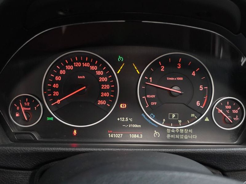 2017 BMW 3 Series 320d photo 8