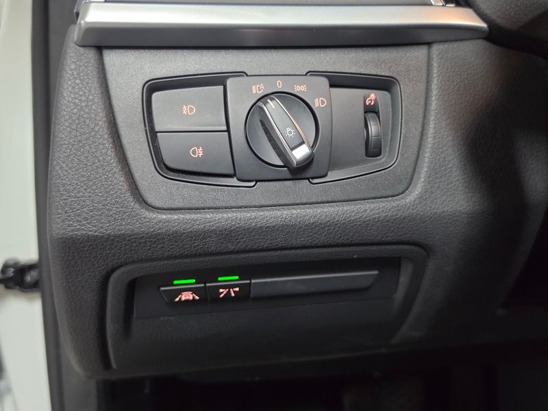2017 BMW 3 Series 320d photo 12