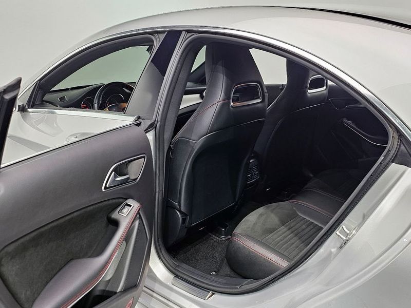 2018 Mercedes-Benz A-Class CLA220 AMG Line photo 12