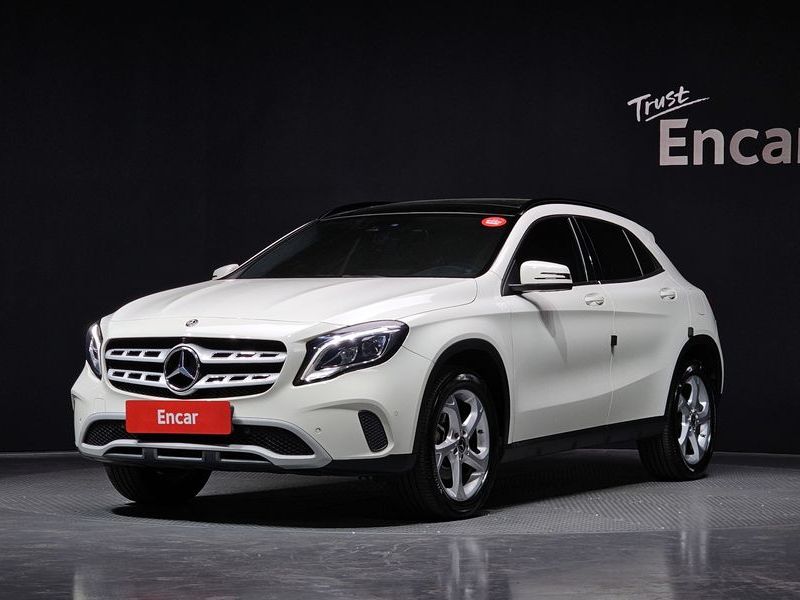 2018 Mercedes-Benz A-Class GLA220 photo 1