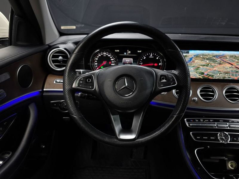 2018 Mercedes-Benz E-Class E220d Exclusive photo 13