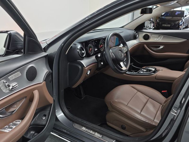 2018 Mercedes-Benz E-Class E200 Avantgarde photo 10
