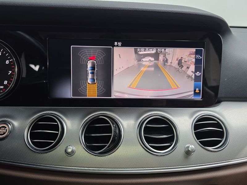 2018 Mercedes-Benz E-Class E200 Avantgarde photo 17