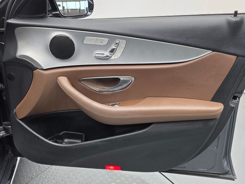 2018 Mercedes-Benz E-Class E200 Avantgarde photo 24