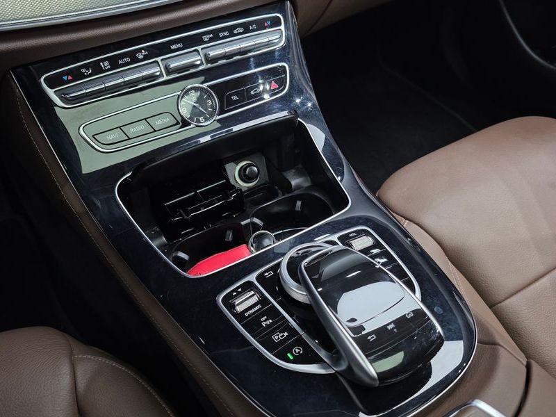 2018 Mercedes-Benz E-Class E200 Avantgarde photo 28