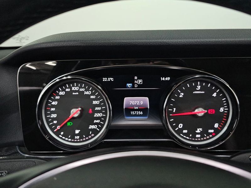 2018 Mercedes-Benz E-Class E220d 4MATIC Avantgarde photo 8