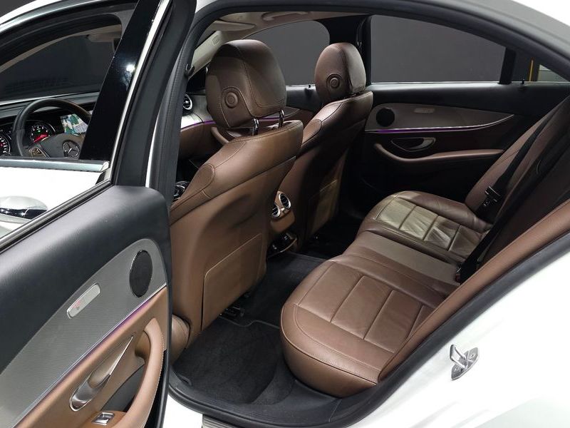 2018 Mercedes-Benz E-Class E200 Avantgarde photo 12