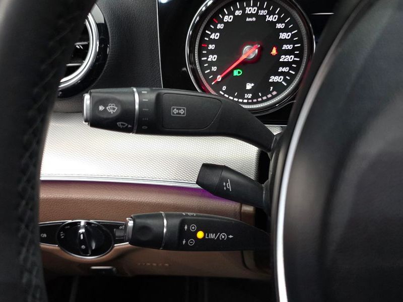 2018 Mercedes-Benz E-Class E200 Avantgarde photo 17