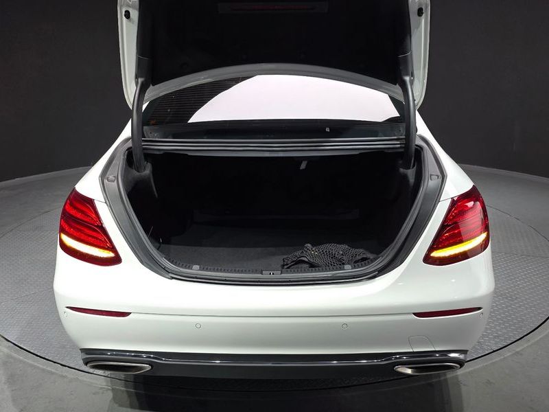 2018 Mercedes-Benz E-Class E200 Avantgarde photo 27