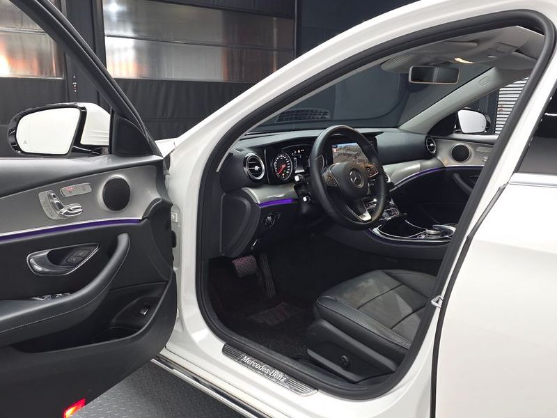2018 Mercedes-Benz E-Class E200 Avantgarde photo 10