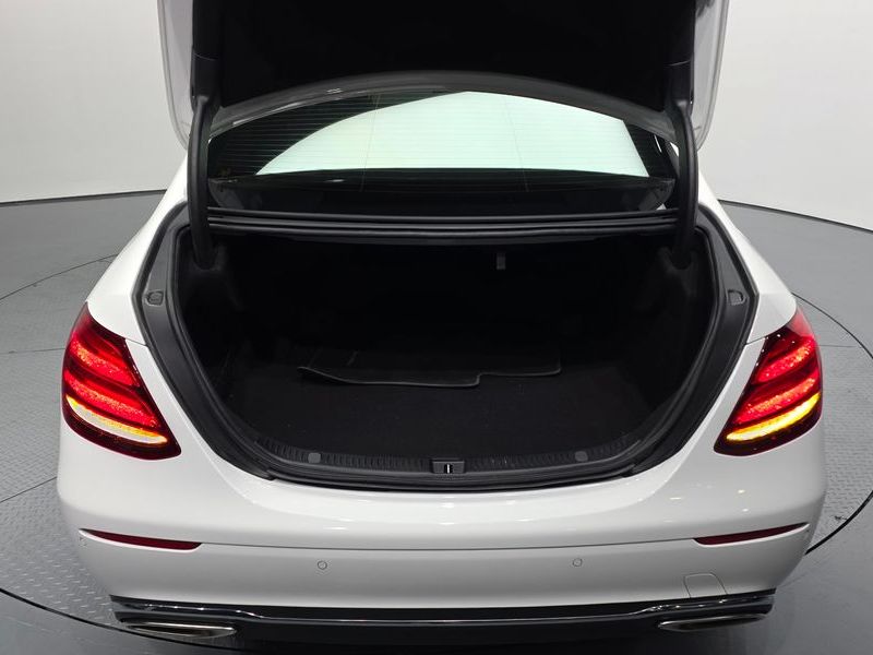 2018 Mercedes-Benz E-Class E200 Avantgarde photo 20