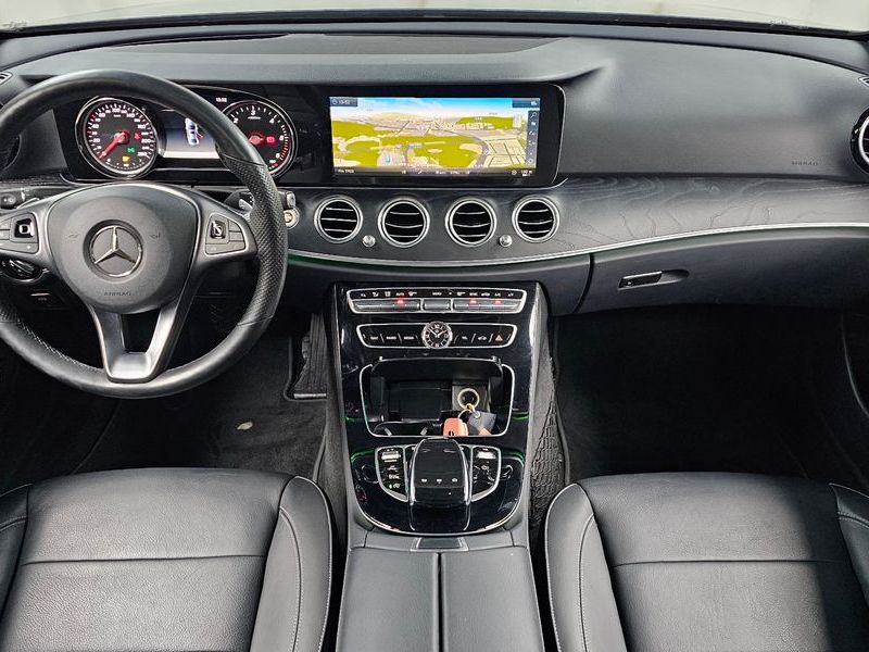 2018 Mercedes-Benz E-Class E220d 4MATIC Avantgarde photo 7